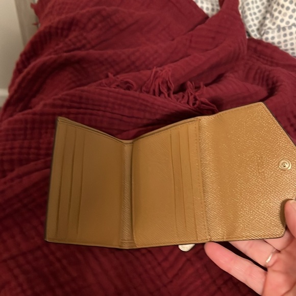 Coach tri fold leather wallet - Picture 3 of 5